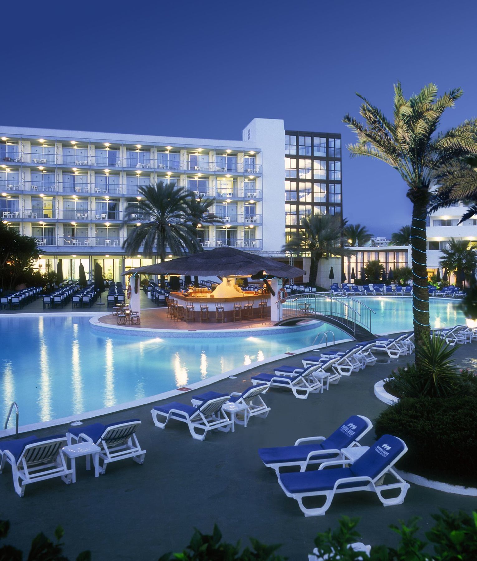 Отель Aluasoul Ibiza - Adults Only Эс-Кана Экстерьер фото
