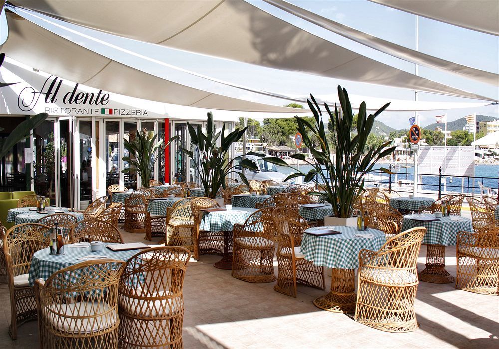 Отель Aluasoul Ibiza - Adults Only Эс-Кана Экстерьер фото